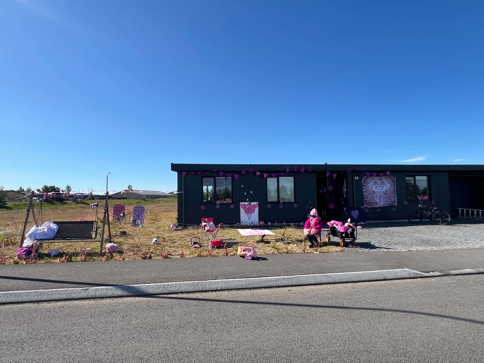 Íbúar að Langöldu 20 lögðu mikinn metnað í skreytingarnar í ár og voru vel að sigrinum komin.