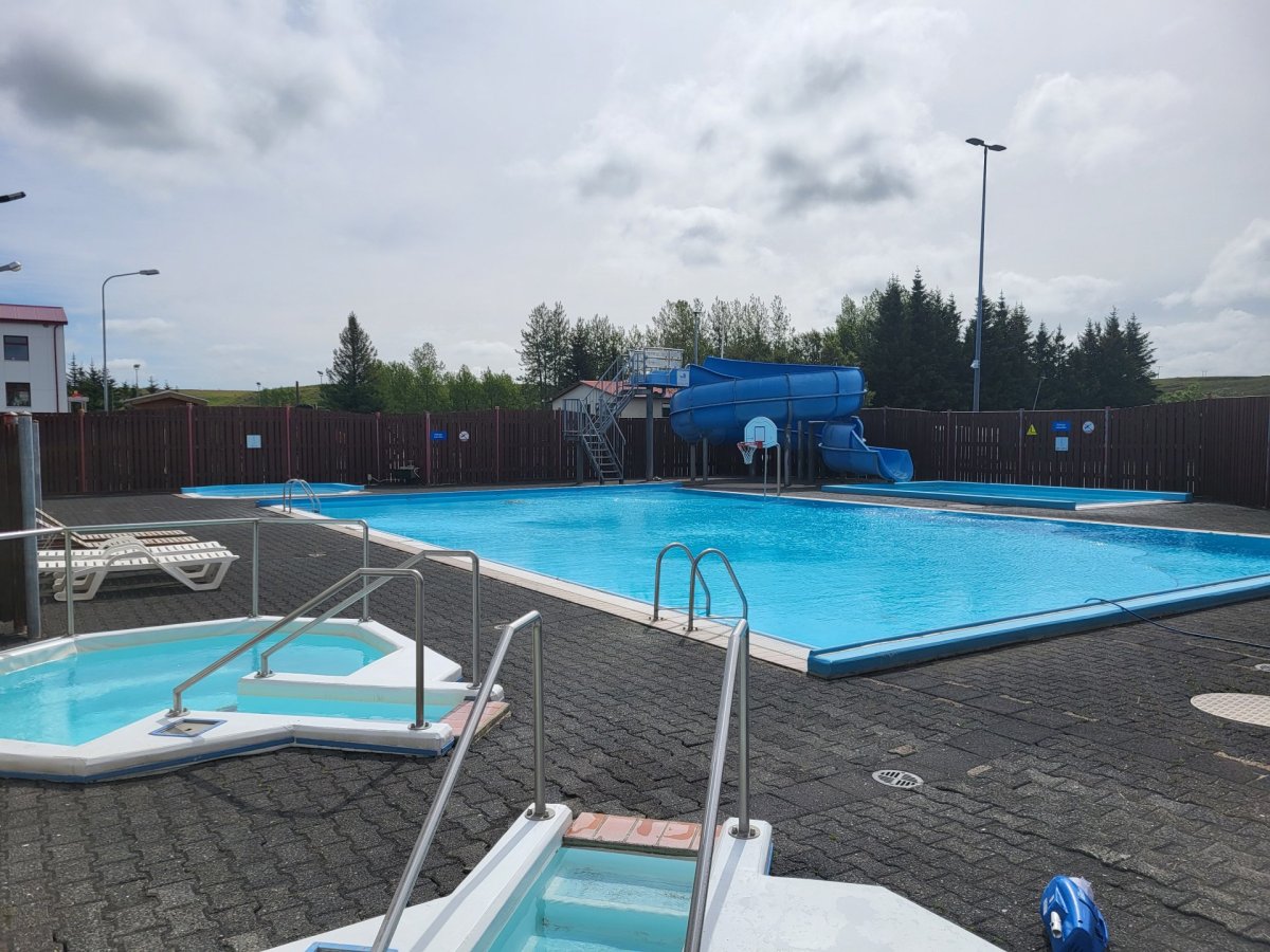 Sundlaugin Laugalandi lokuð um helgina