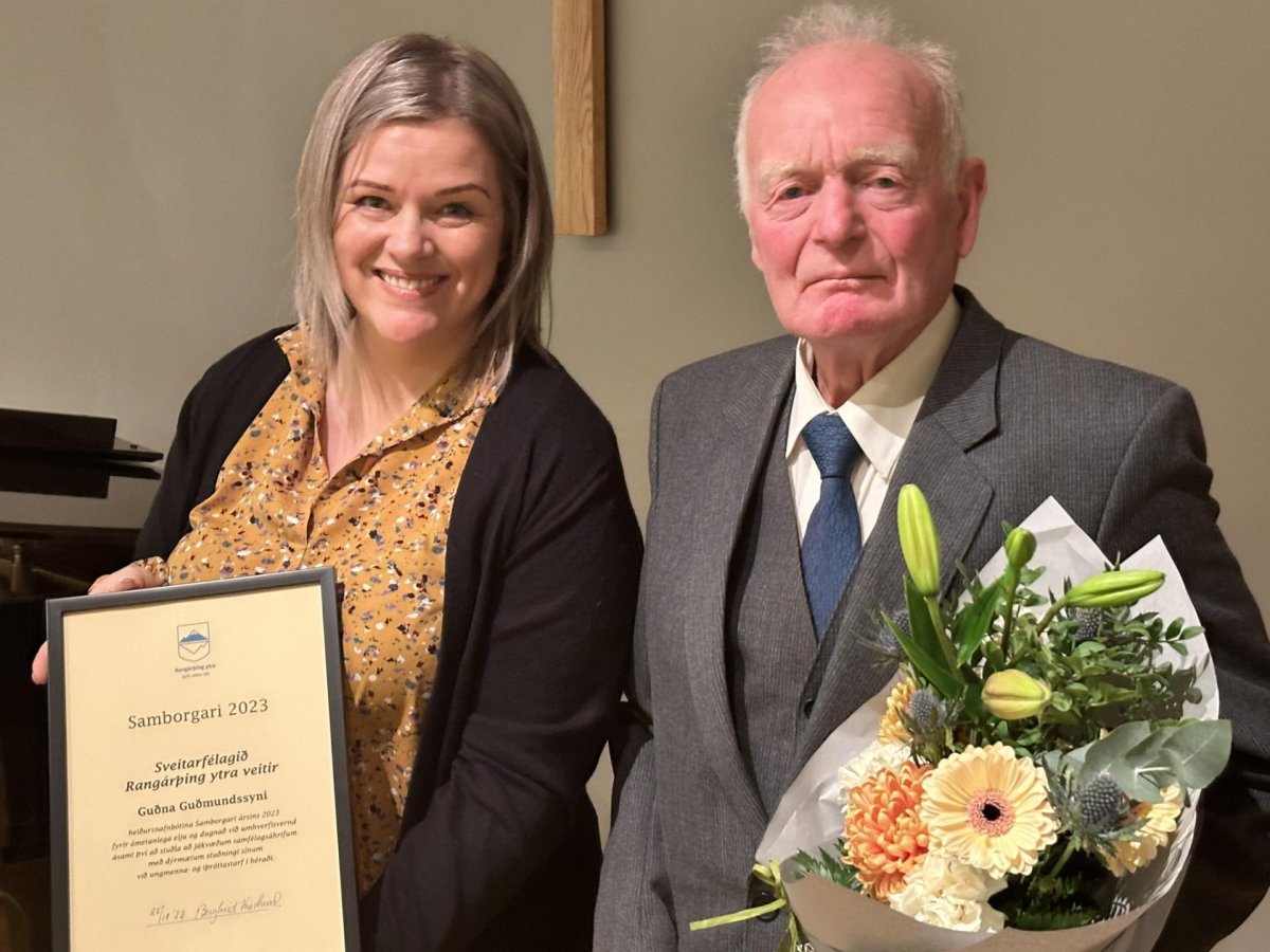 Samborgara veitt verðlaun