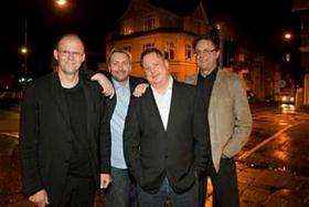 Ómar og sveitasynir með útgáfutónleika á Eyrarbakka í dag kl. 16