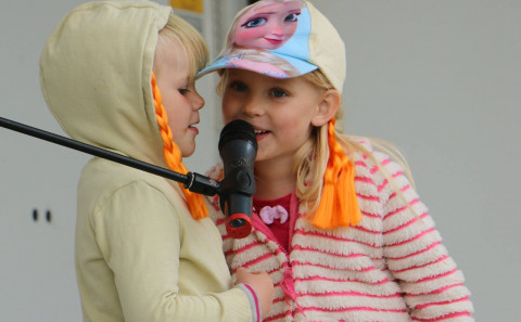 Mynd frá Hæfileikakeppni barna 2017!