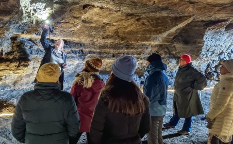 Frá heimsókn í Hellana við Hellu