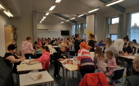 Laufabrauðsgerð Foreldrafélags Grunnskólans á Hellu