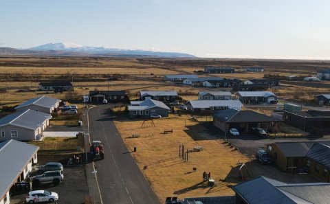 Sprenging í byggingu íbúða á Hellu